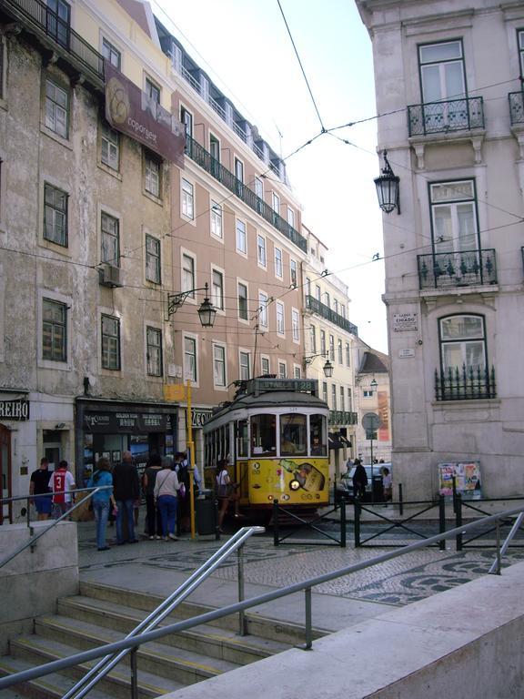 Residencial Camoes Acomodação com café da manhã Lisboa Exterior foto